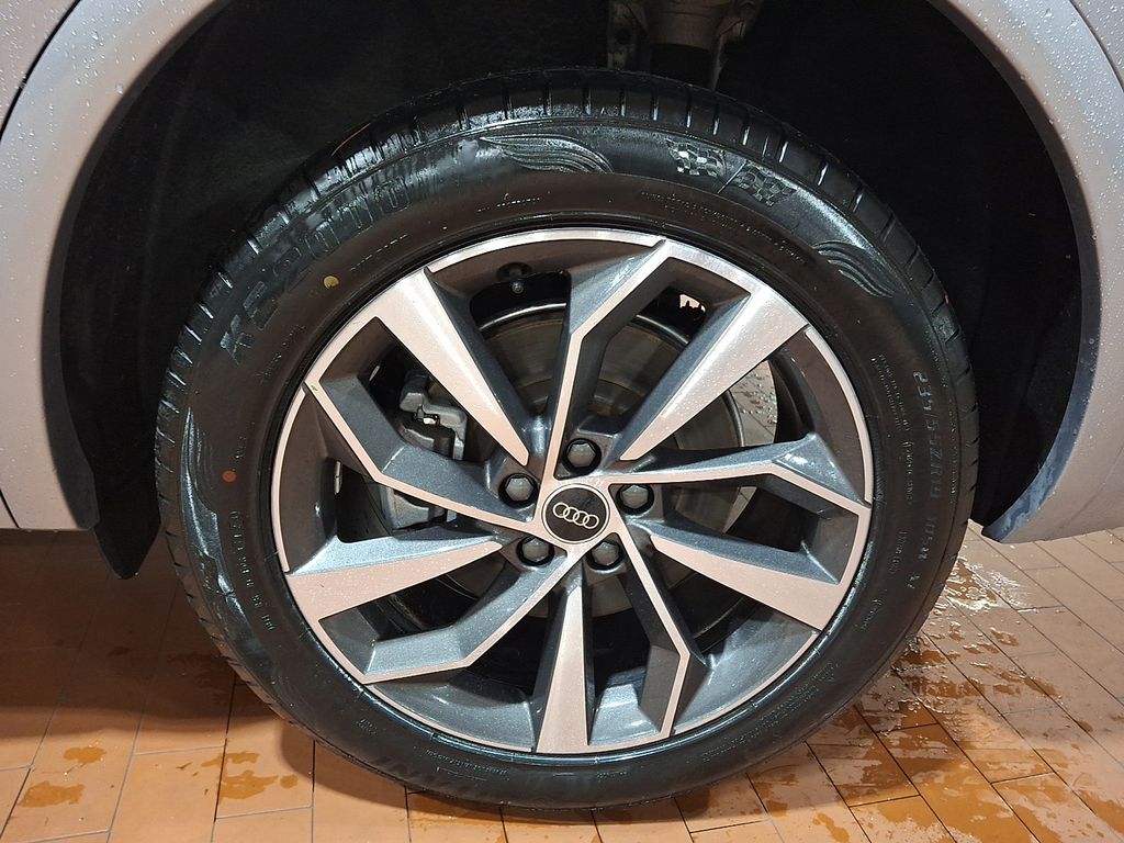 Thumbnail: 2023 Audi Q5 - 7