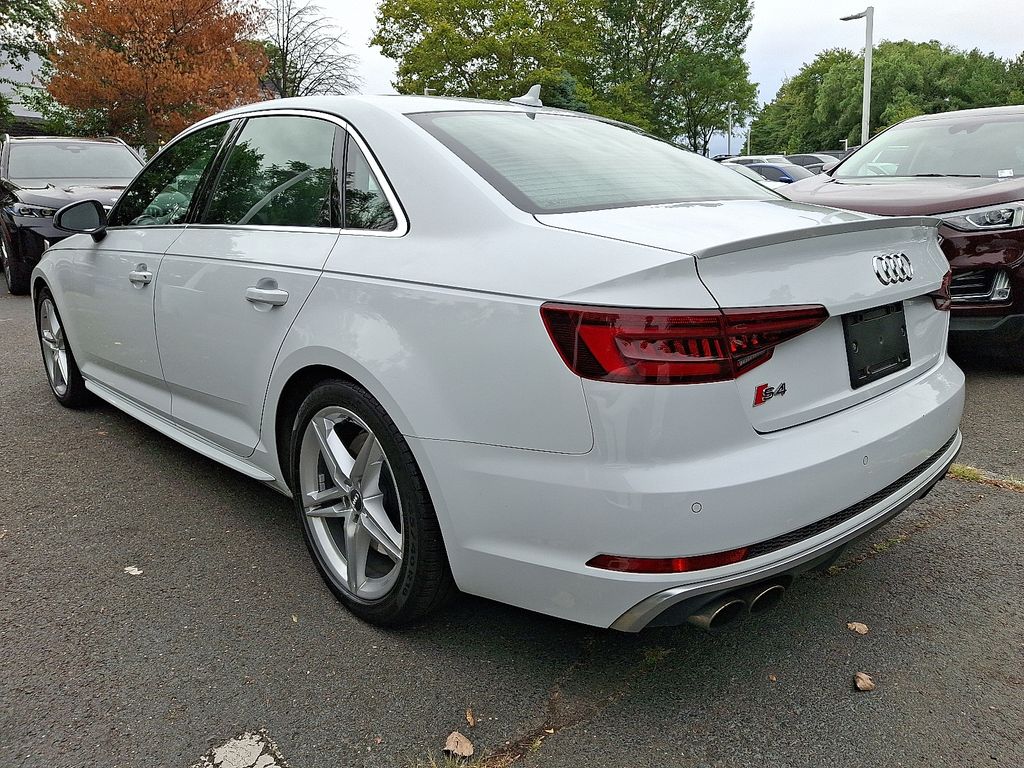 Thumbnail: 2019 Audi S4 - 6