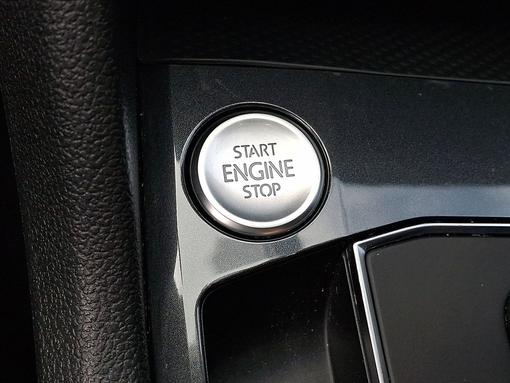 Thumbnail: 2019 Volkswagen Tiguan - 20