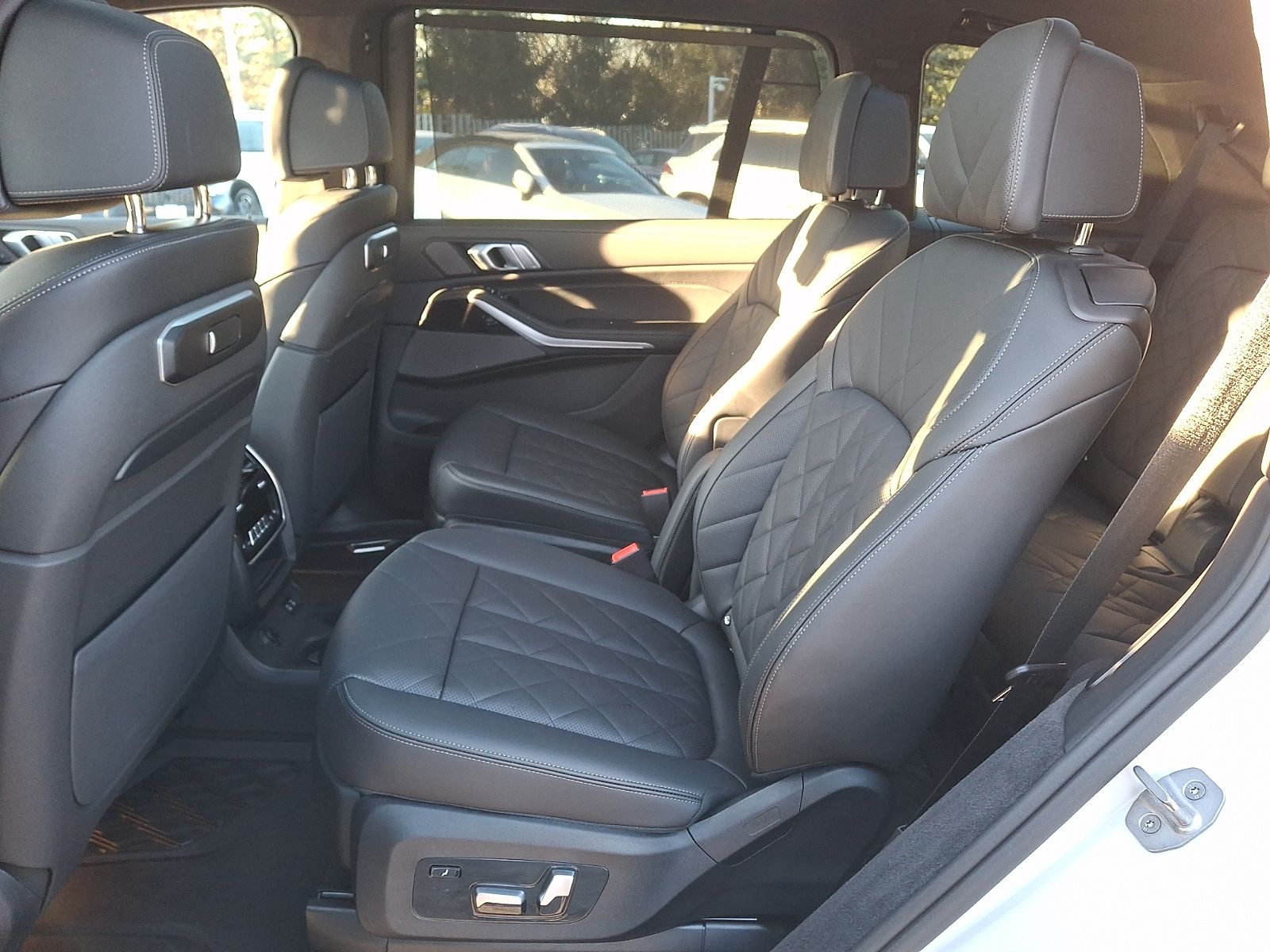 Thumbnail: 2026 BMW X7 - 7