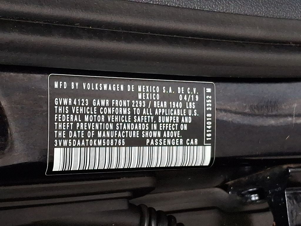 Thumbnail: 2019 Volkswagen Beetle - 24