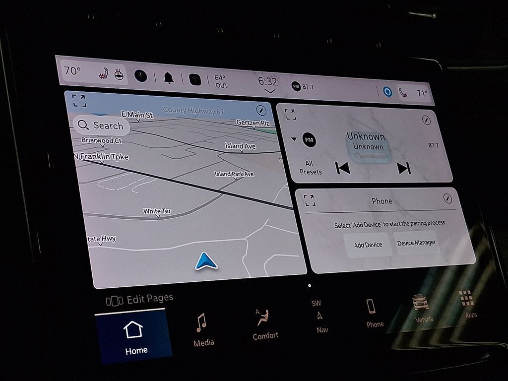 Thumbnail: 2022 Jeep Grand Cherokee - 14