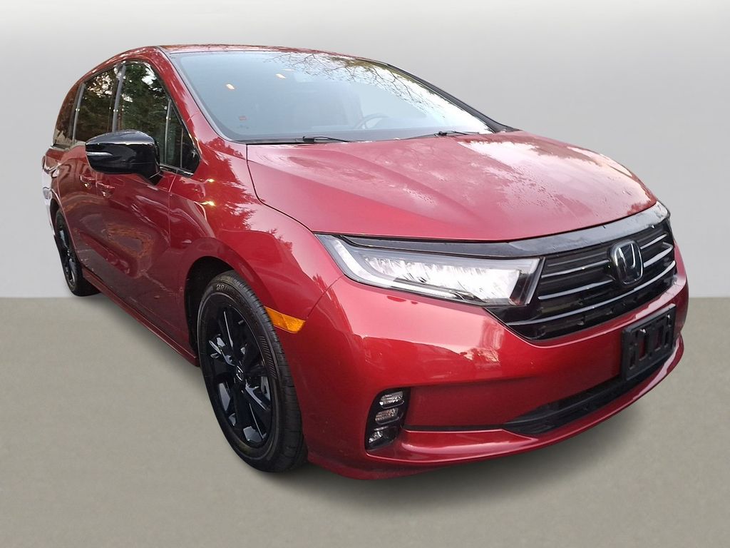2023 Honda Odyssey Sport photo 3