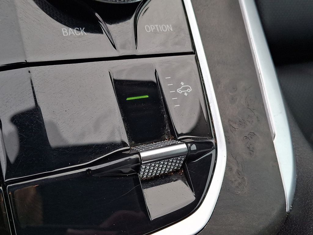 Thumbnail: 2023 BMW X7 - 23