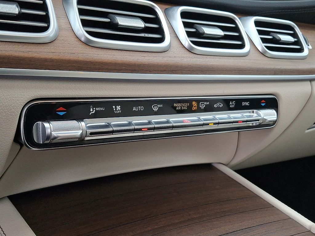 Thumbnail: 2024 Mercedes-Benz GLS - 12