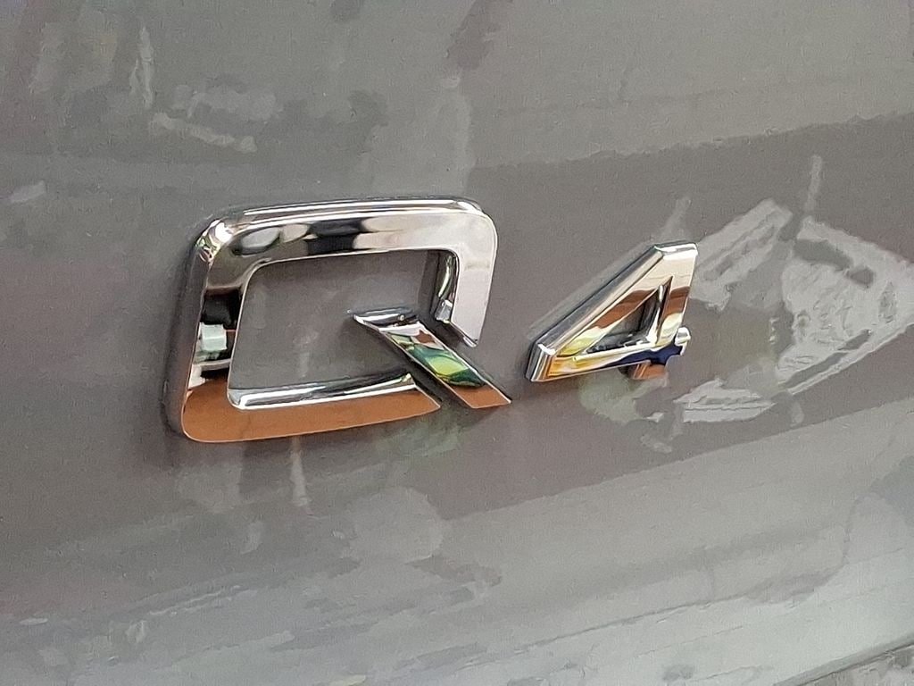 Thumbnail: 2023 Audi Q4 e-tron - 27