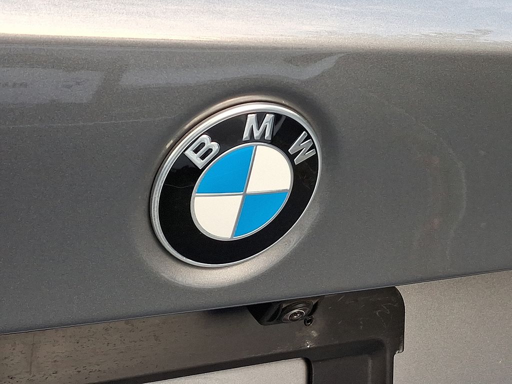 Thumbnail: 2023 BMW 3 Series - 29