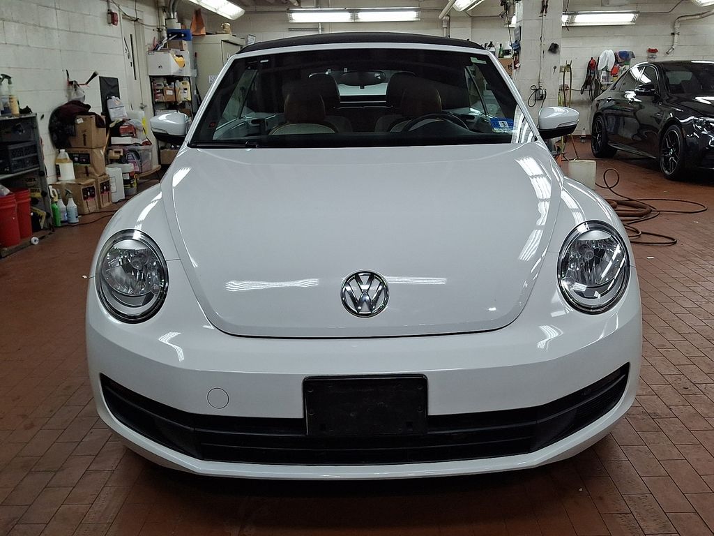 Thumbnail: 2015 Volkswagen Beetle - 28