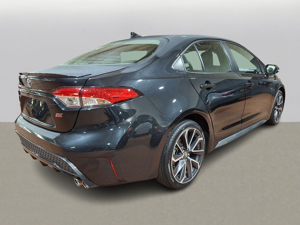 2022 Toyota Corolla SE photo 4