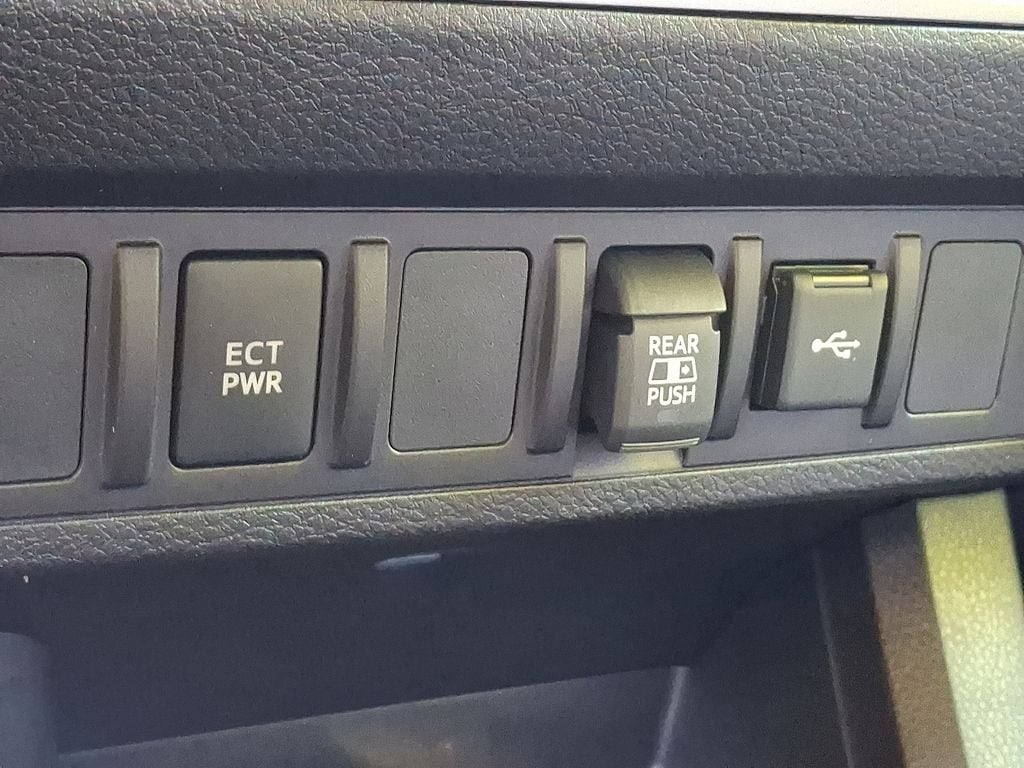 2022 Toyota Tacoma  24