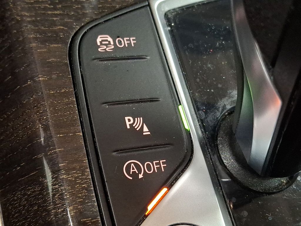 Thumbnail: 2020 BMW 3 Series - 20