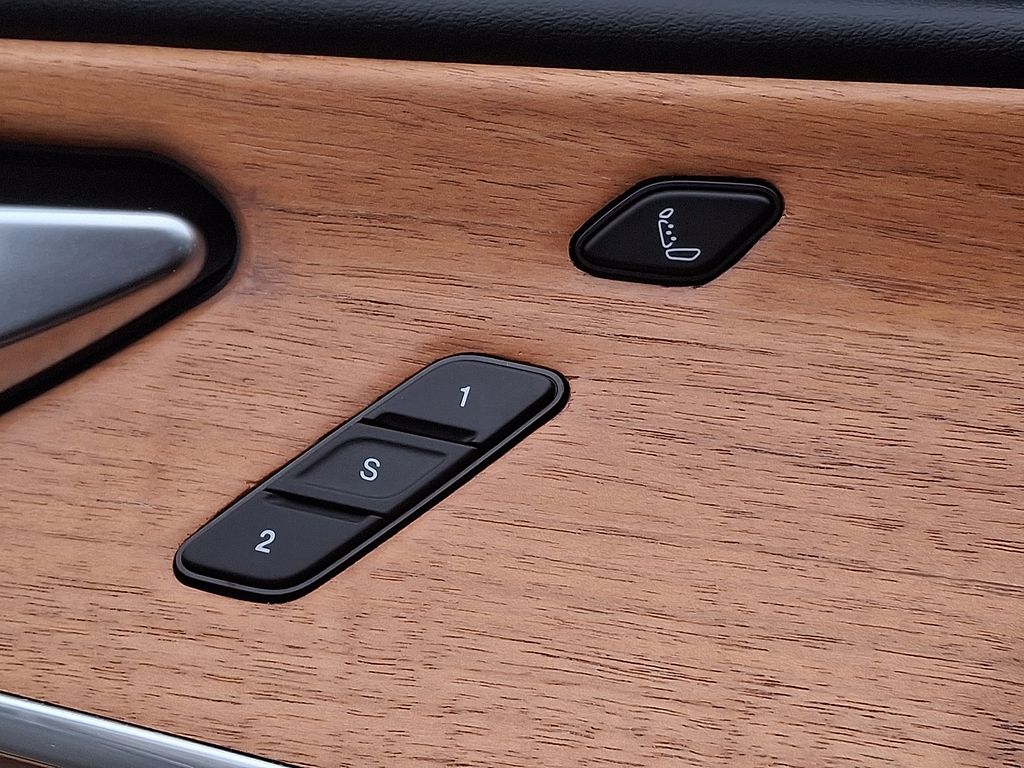 Thumbnail: 2023 Jeep Grand Cherokee - 24