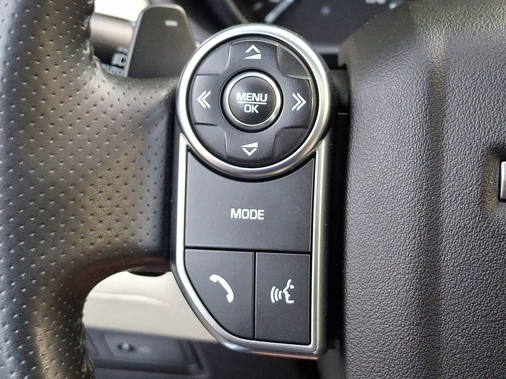 Thumbnail: 2017 Land Rover Range Rover Sport - 19