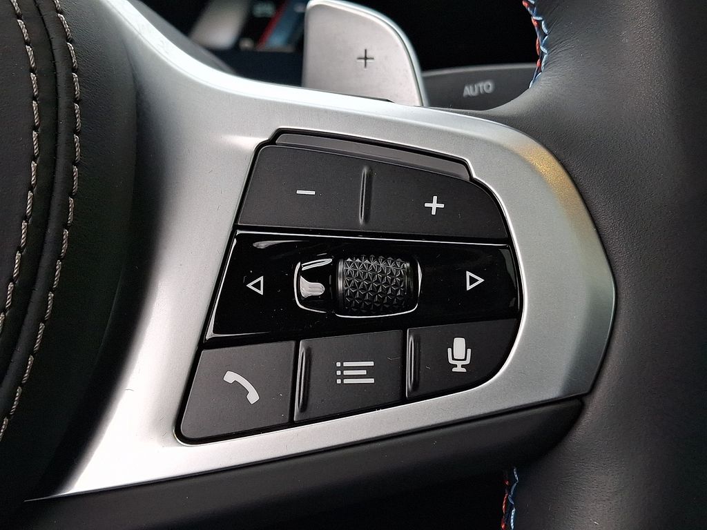 Thumbnail: 2025 BMW X6 - 19