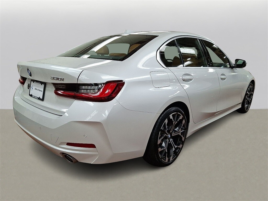 2025 Bmw 330i xDrive Sedan xDrive photo 4