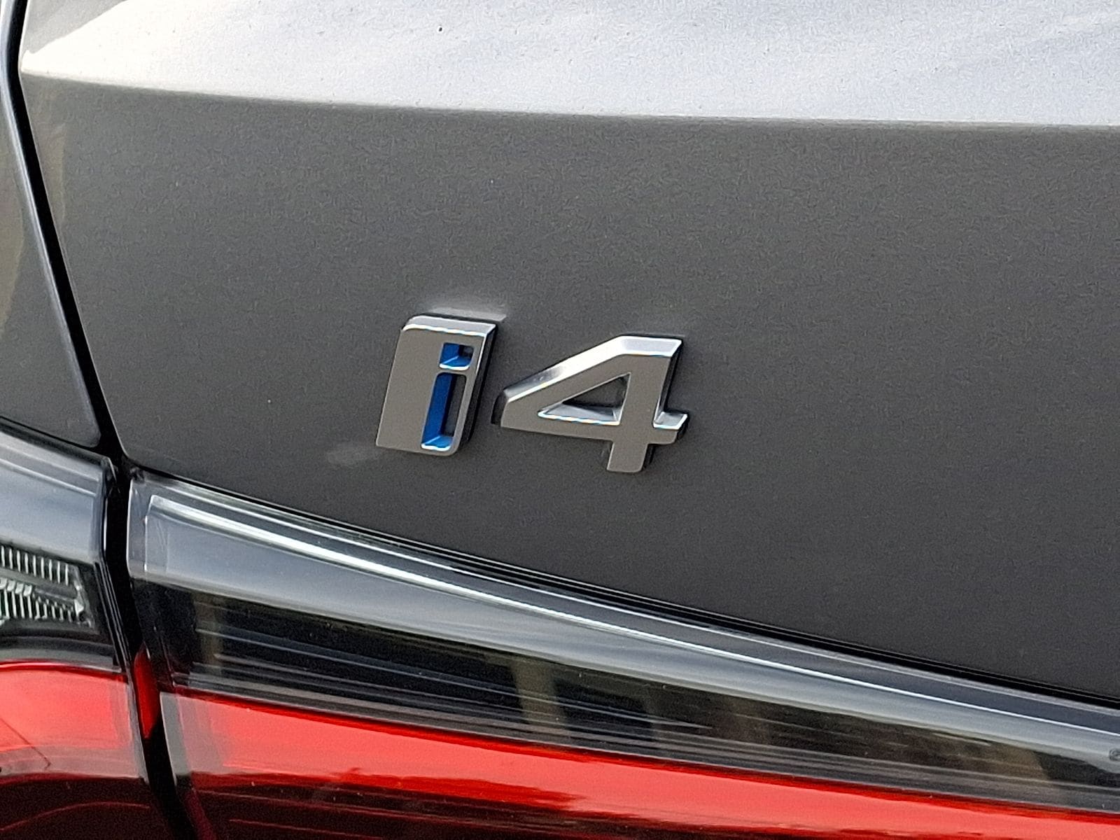 Thumbnail: 2025 BMW i4 - 29