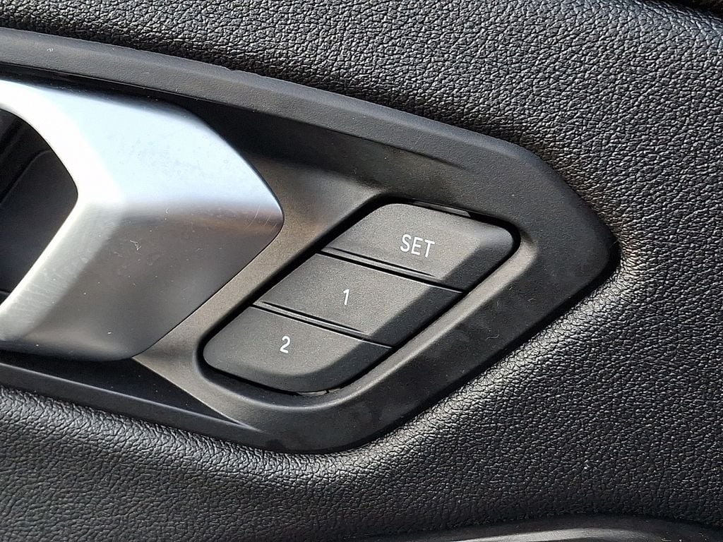 Thumbnail: 2020 BMW 3 Series - 25