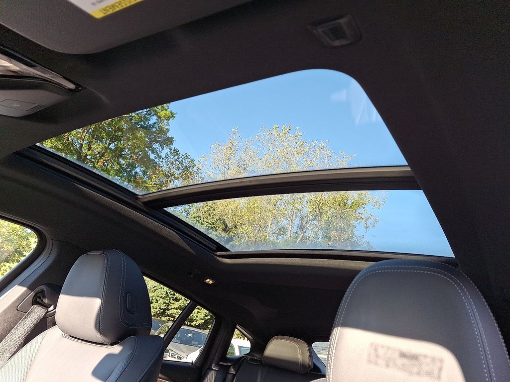 Thumbnail: 2023 BMW X4 - 8