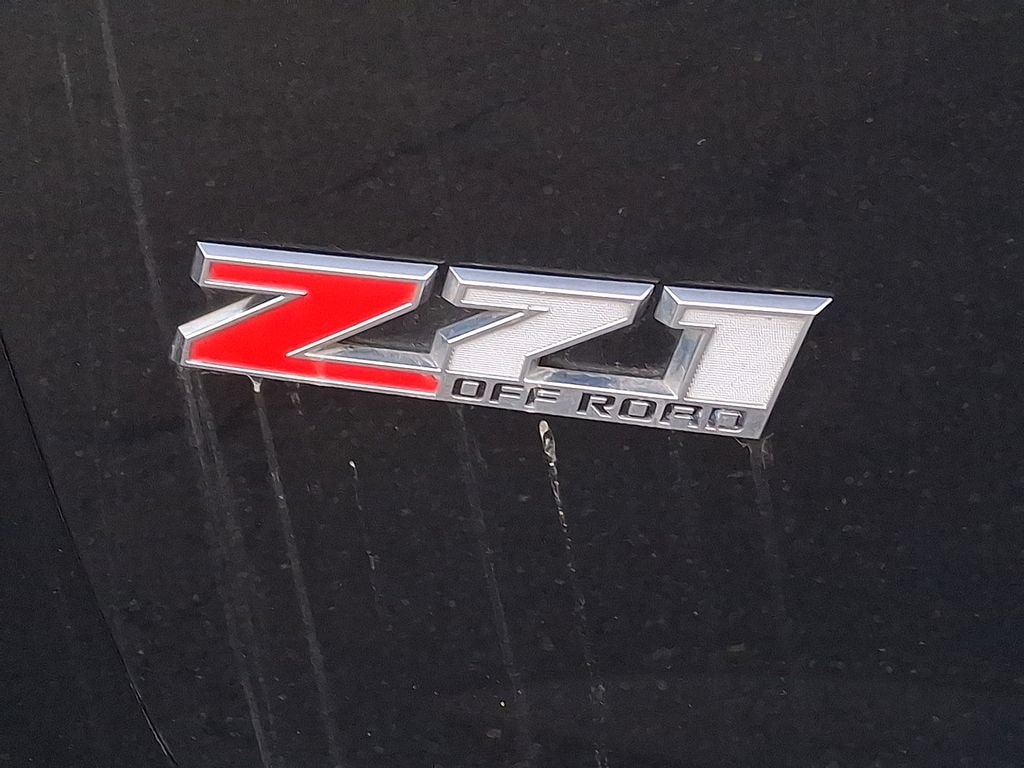 Thumbnail: 2021 Chevrolet Colorado - 29