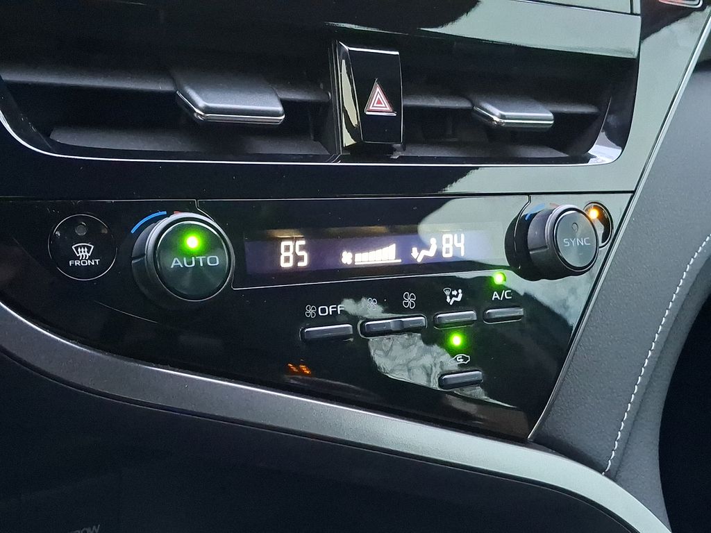 Thumbnail: 2022 Toyota Camry - 13