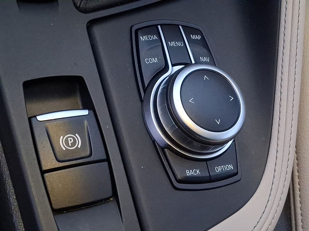 Thumbnail: 2022 BMW X2 - 20