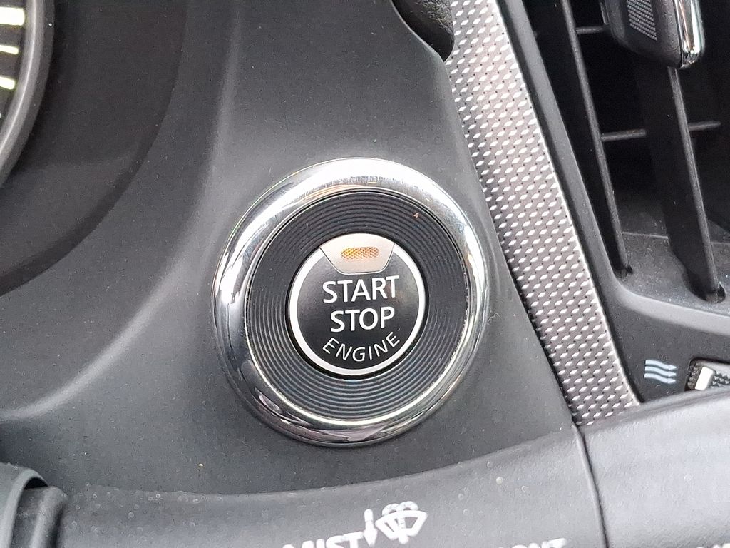 Thumbnail: 2018 INFINITI Q50 - 18