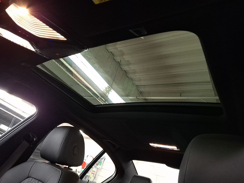 Thumbnail: 2023 BMW 5 Series - 11