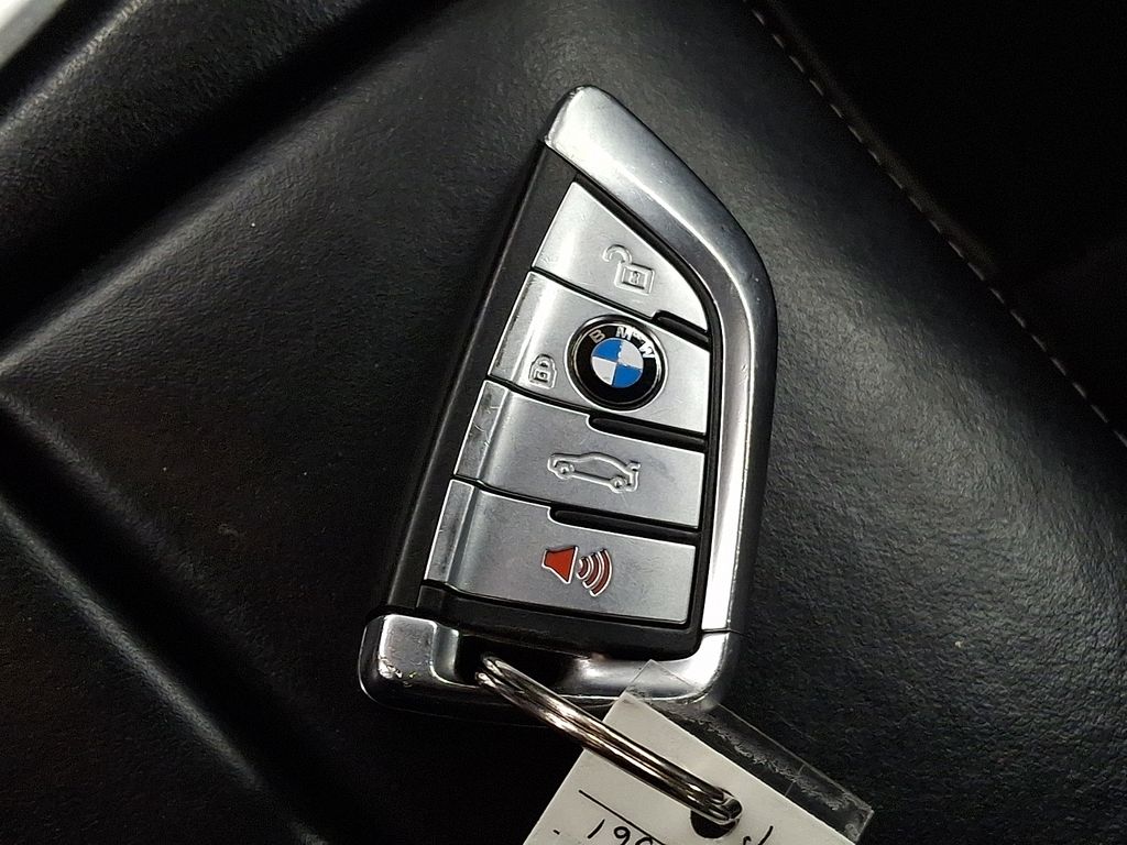 Thumbnail: 2022 BMW 7 Series - 20