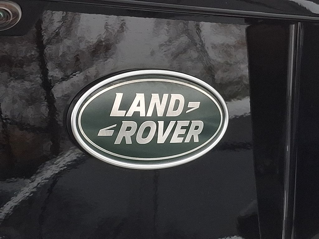 Thumbnail: 2023 Land Rover Discovery Sport - 29