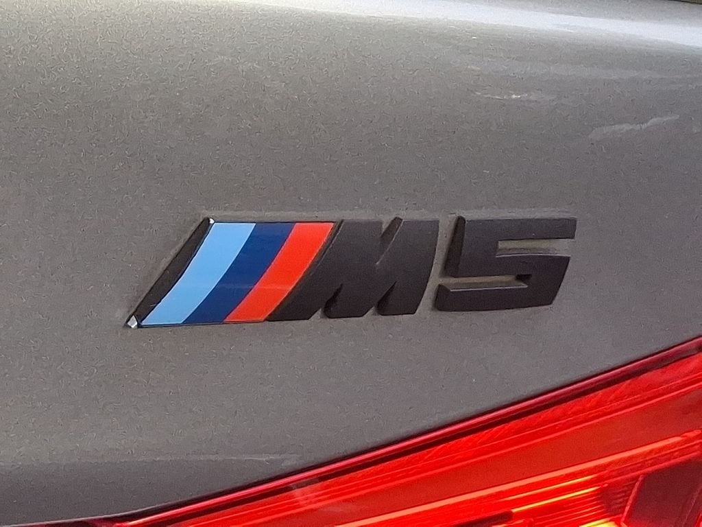 Thumbnail: 2018 BMW M5 - 23