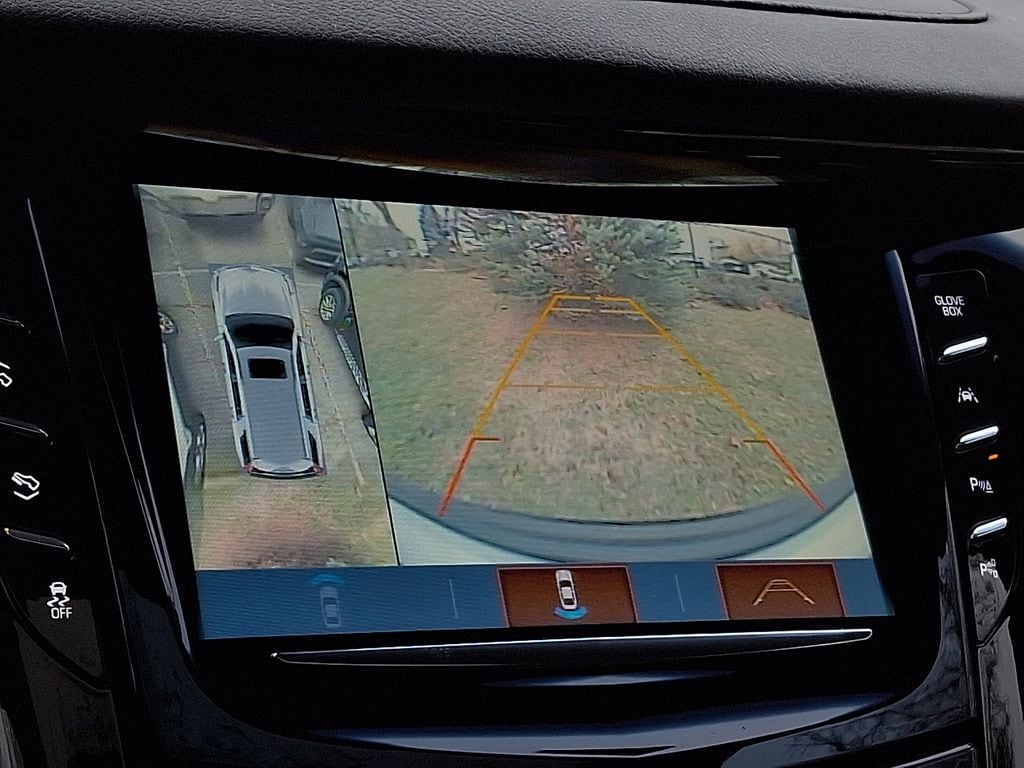 Thumbnail: 2018 Cadillac Escalade - 17