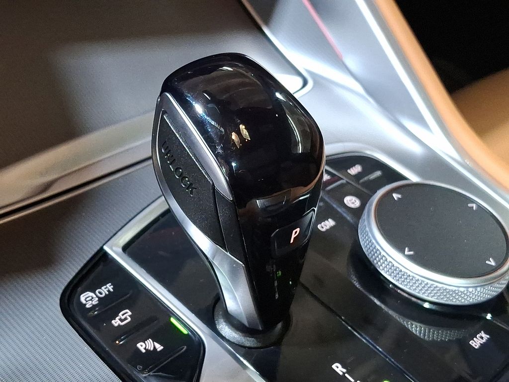 Thumbnail: 2023 BMW X6 - 13