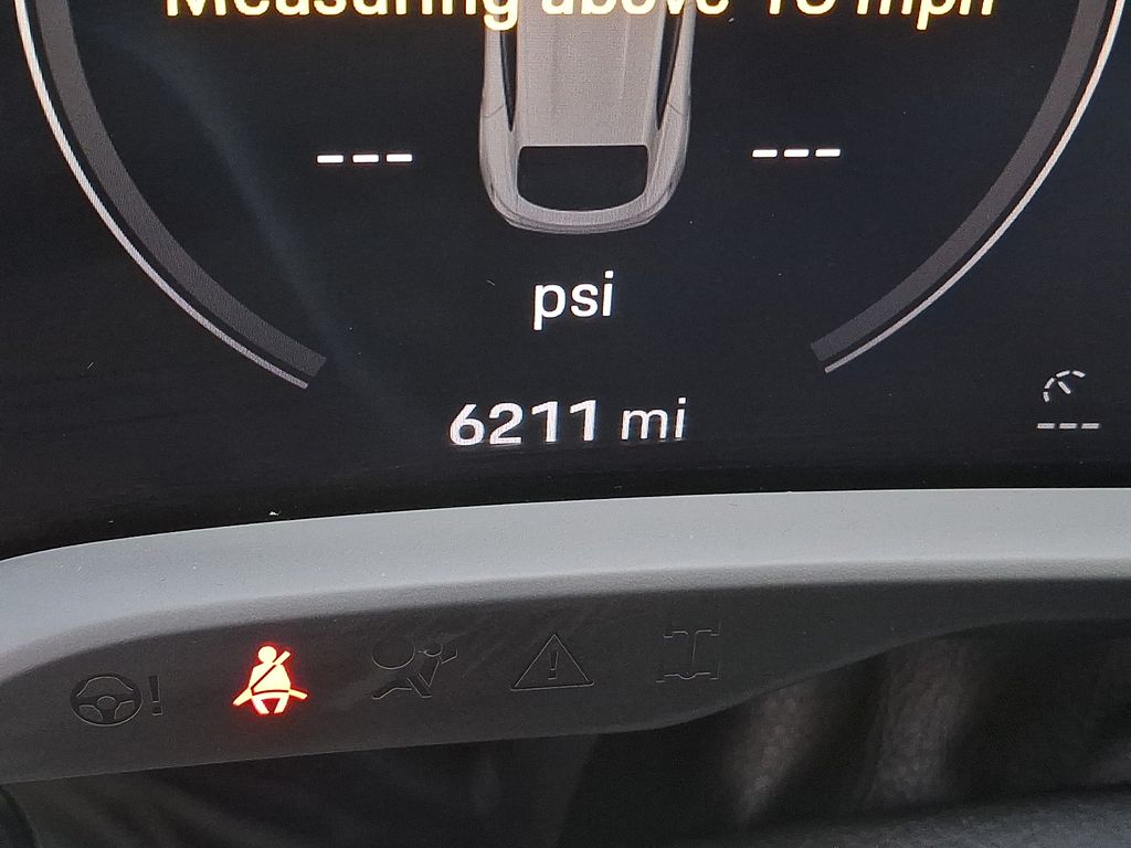 Thumbnail: 2023 Porsche Taycan - 18