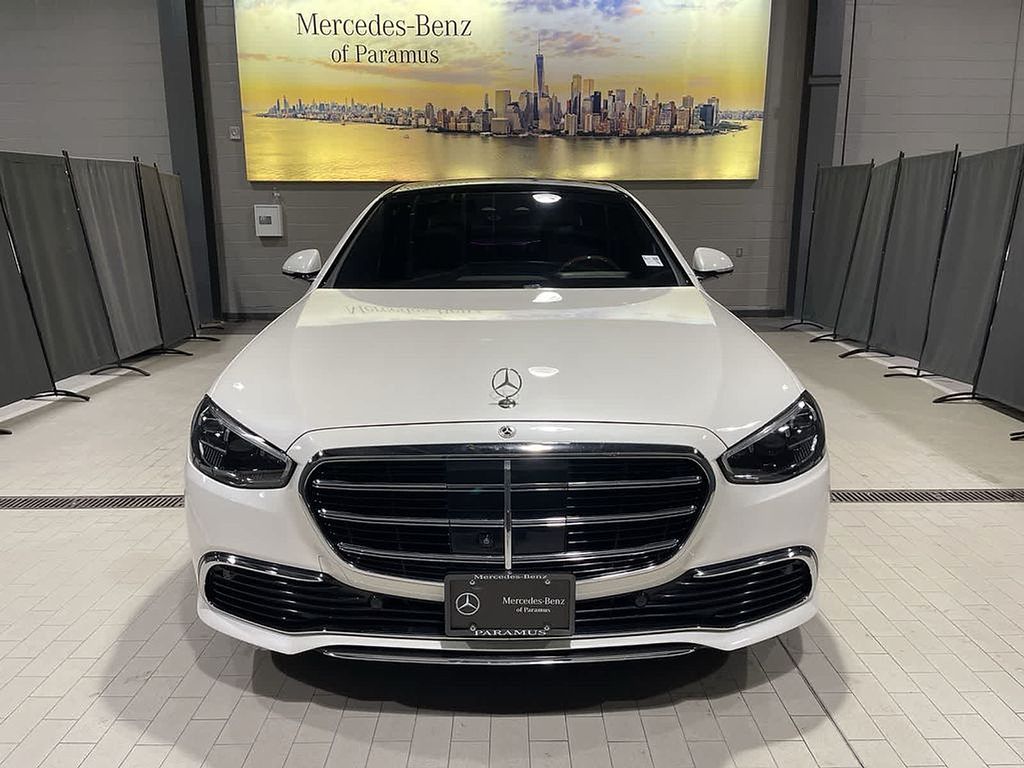Thumbnail: 2021 Mercedes-Benz S-Class - 18