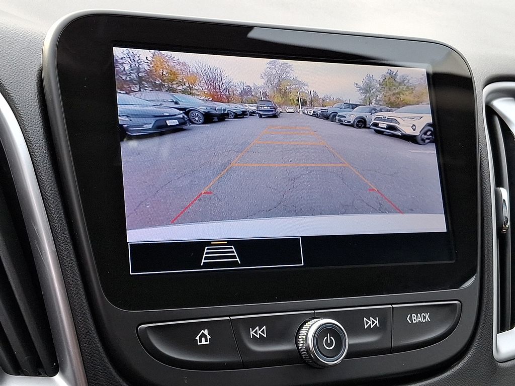 Thumbnail: 2024 Chevrolet Malibu - 16