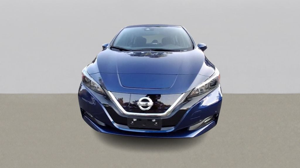 Thumbnail: 2022 Nissan Leaf - 3