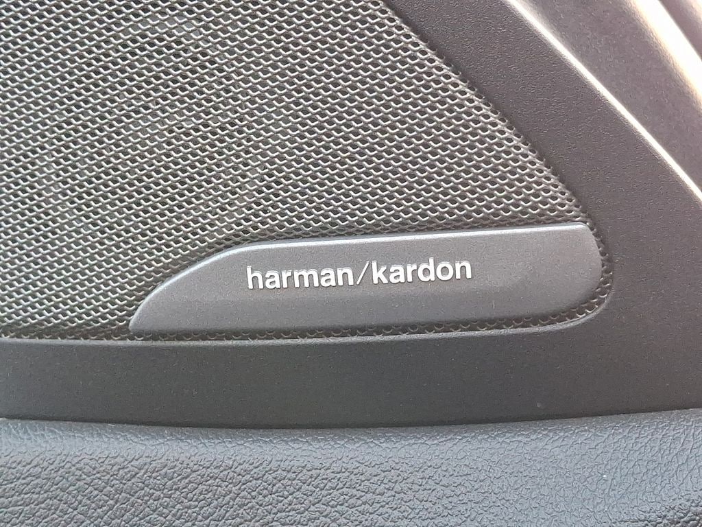 Thumbnail: 2023 BMW X6 - 24