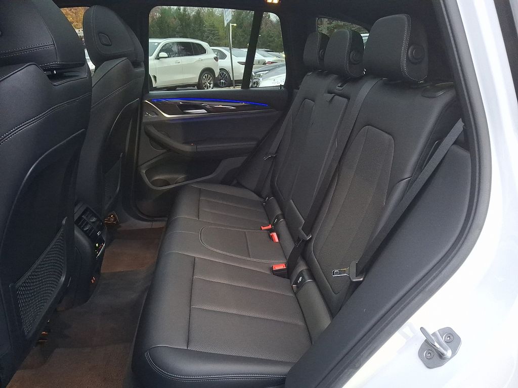 Thumbnail: 2022 BMW X3 - 8