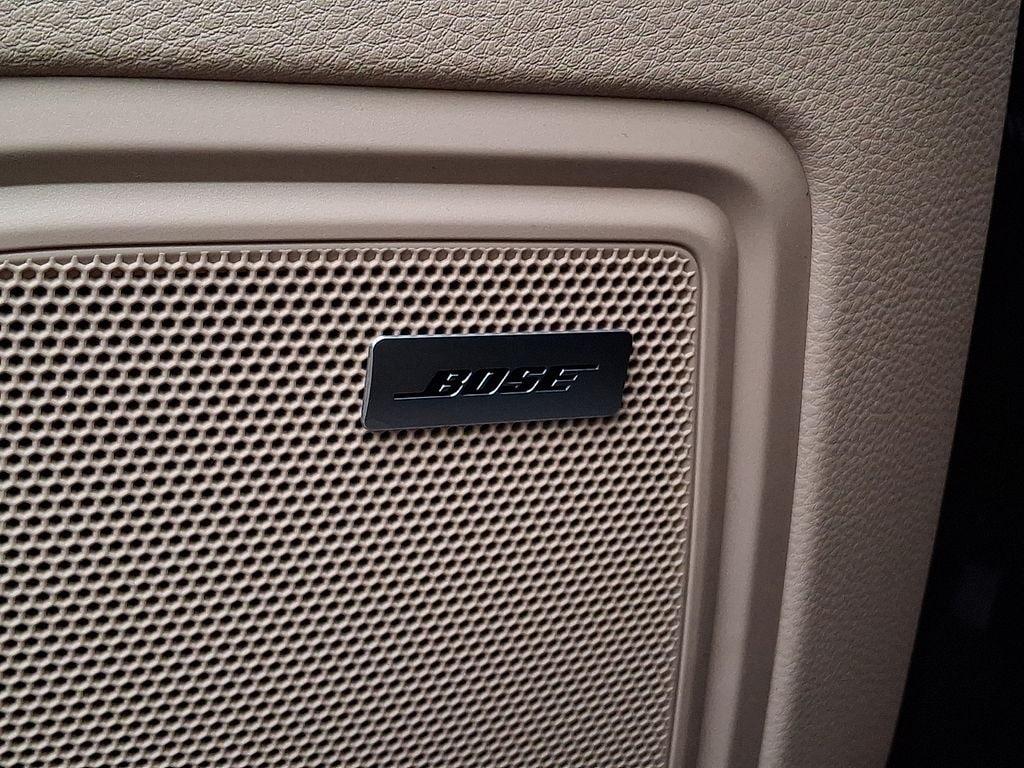 Thumbnail: 2019 Porsche Macan - 25