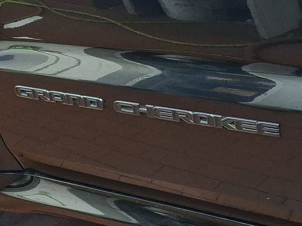 Thumbnail: 2020 Jeep Grand Cherokee - 29