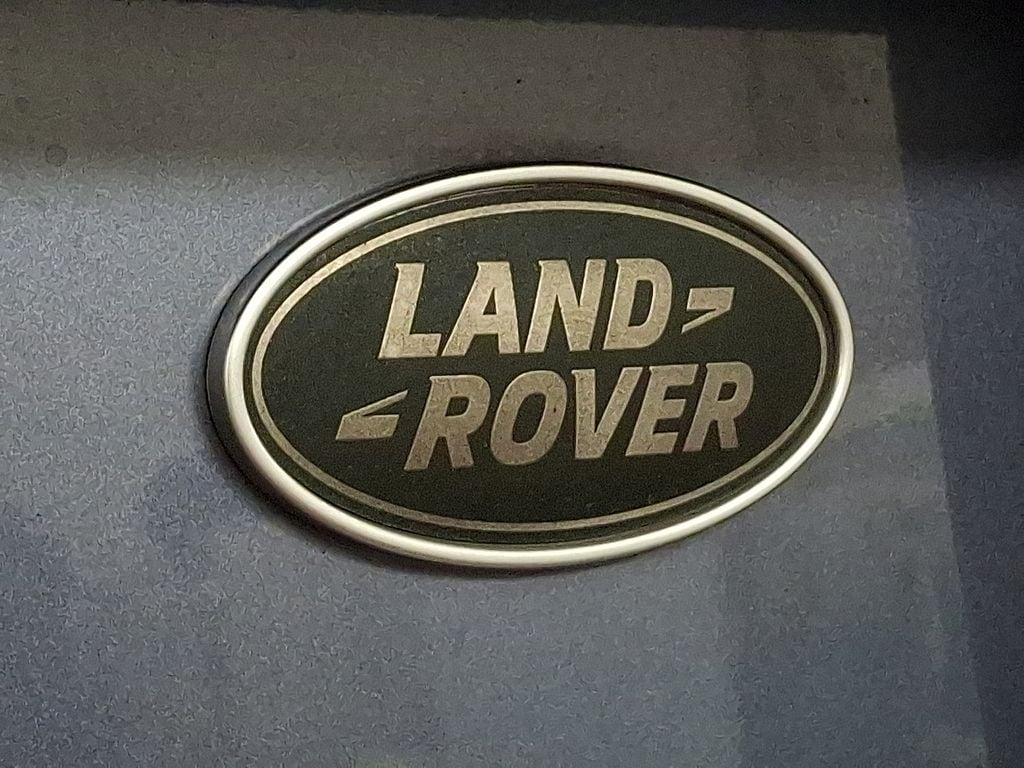 Thumbnail: 2018 Land Rover Discovery Sport - 29