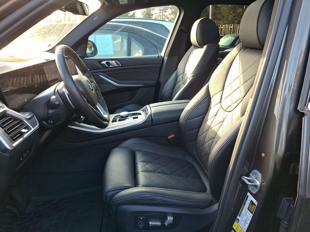 Thumbnail: 2024 BMW X5 - 9