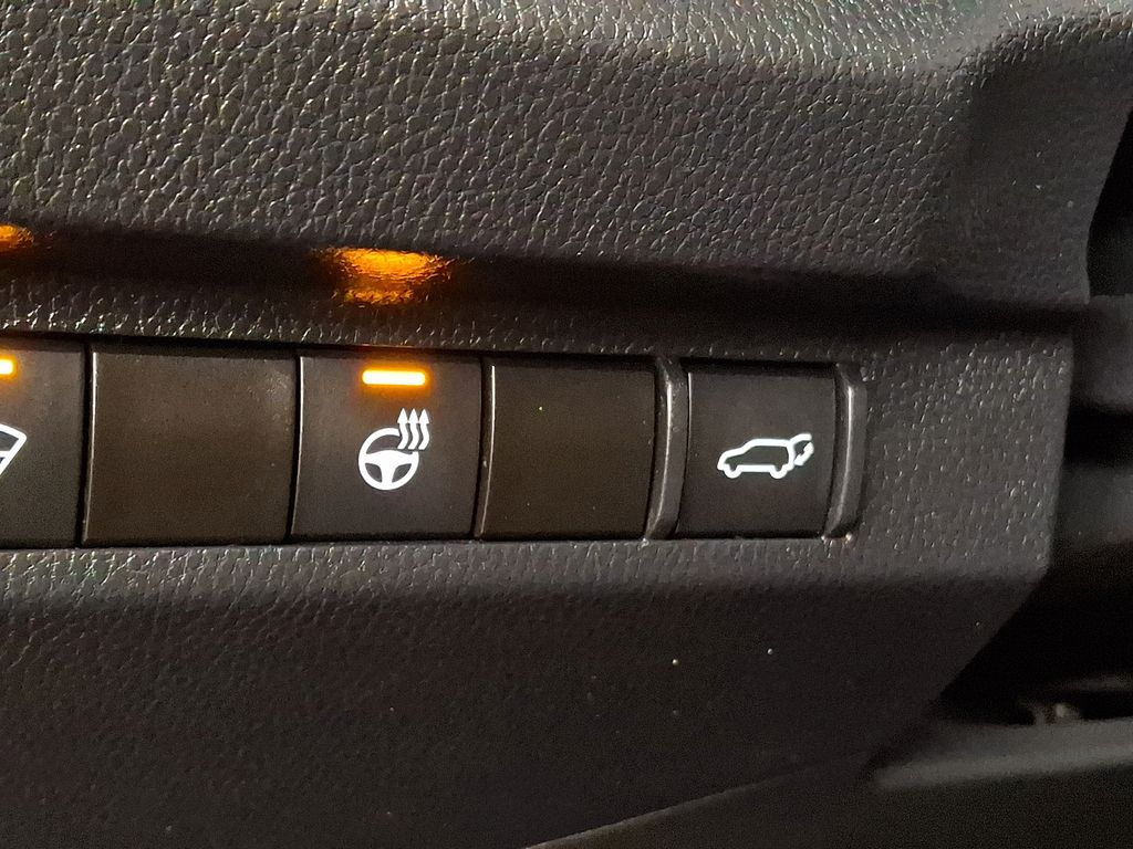 Thumbnail: 2023 Toyota RAV4 - 25