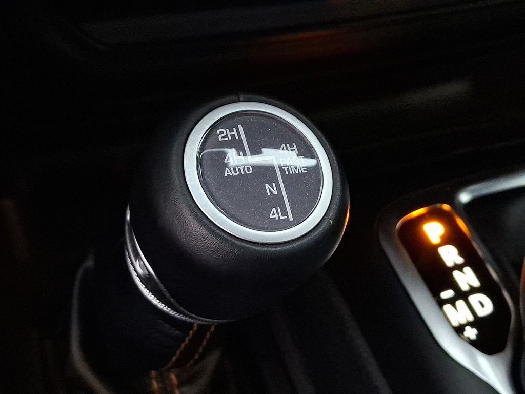 Thumbnail: 2022 Jeep Wrangler - 18