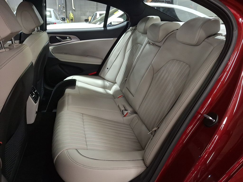 Thumbnail: 2023 Genesis G70 - 8