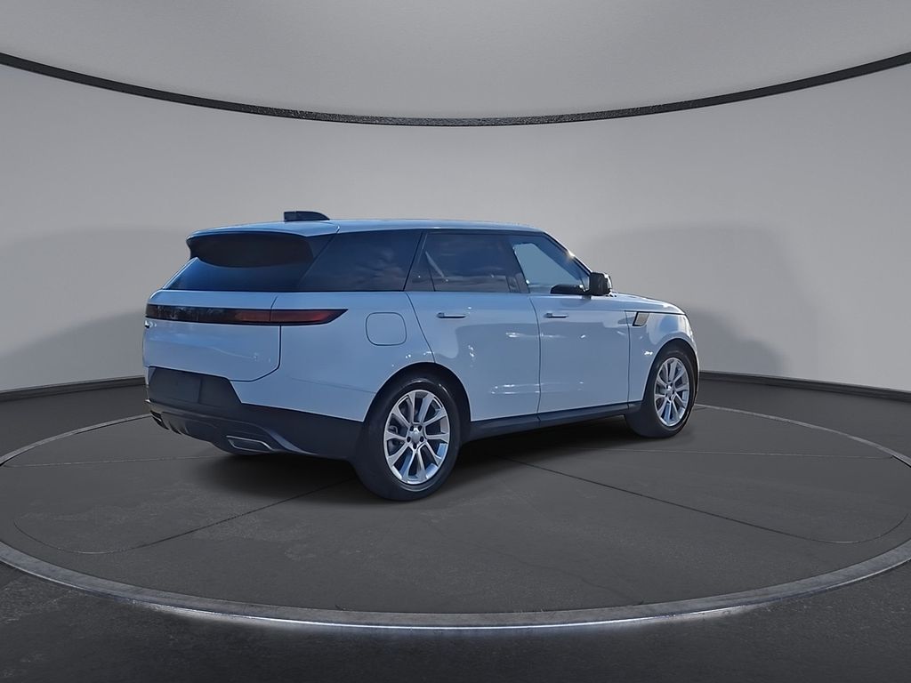 Thumbnail: 2025 Land Rover Range Rover Sport - 7