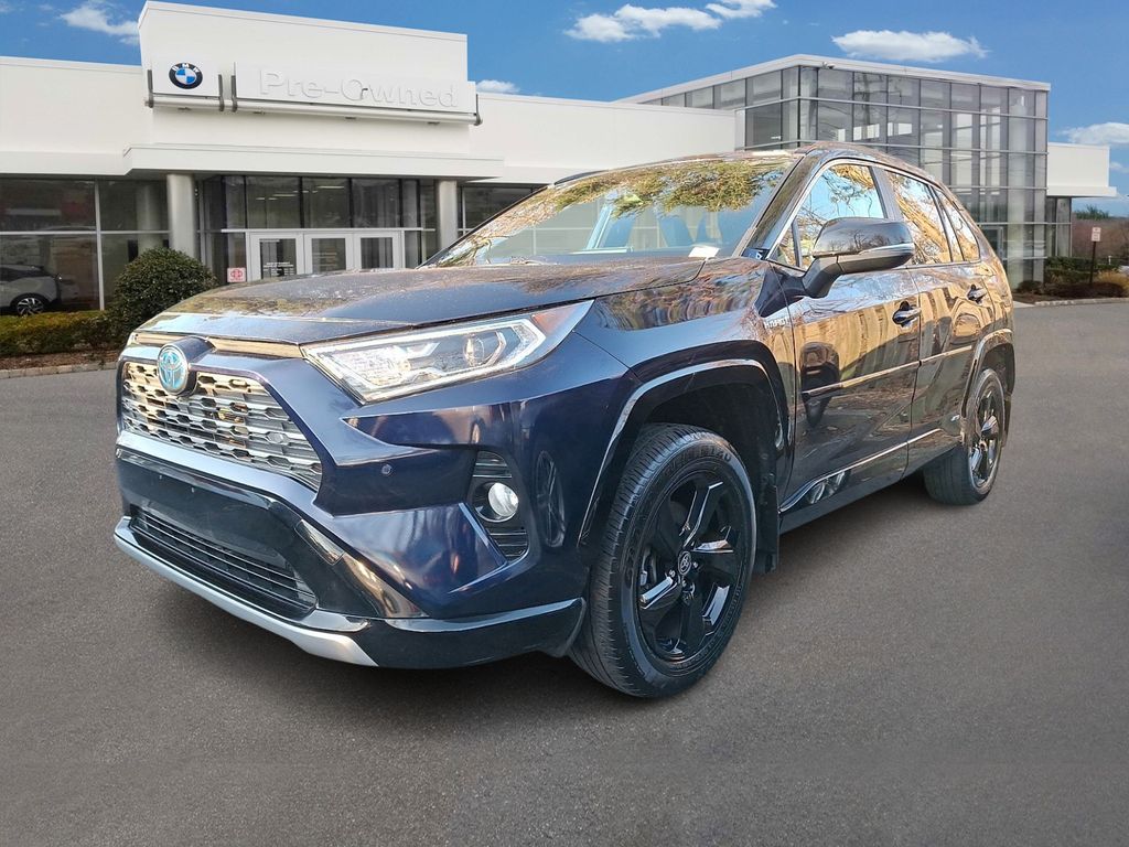 Thumbnail: 2020 Toyota RAV4 - 1