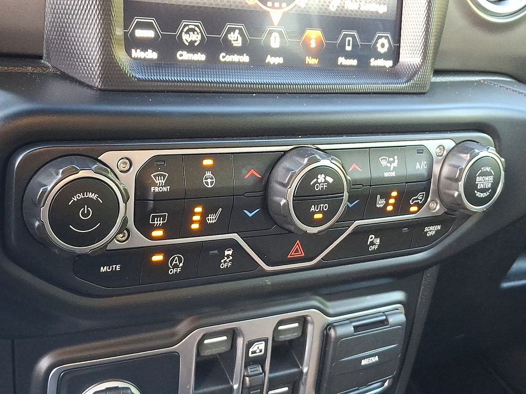 Thumbnail: 2020 Jeep Gladiator - 13