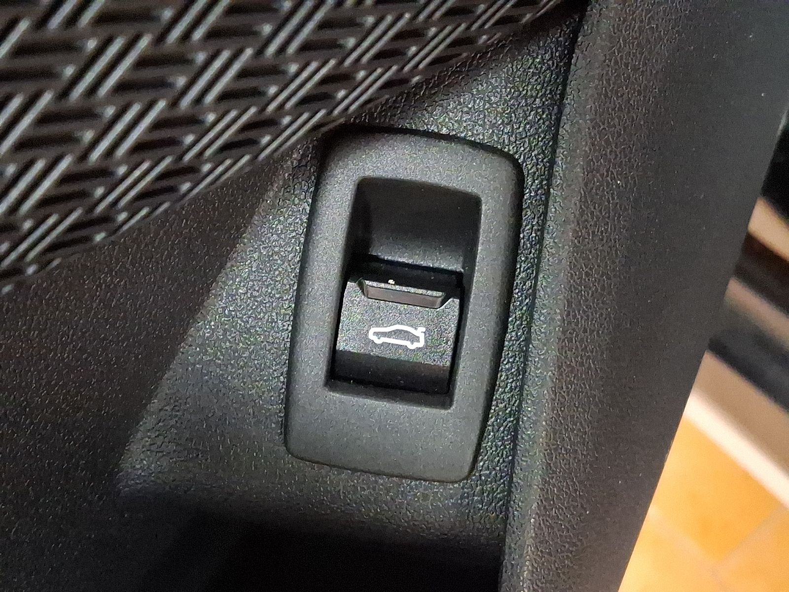 Thumbnail: 2025 BMW X1 - 24