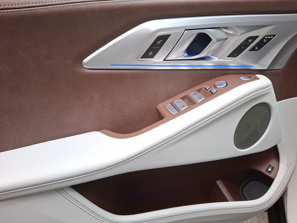 Thumbnail: 2024 BMW XM - 8